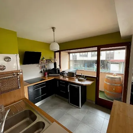 Appartement Lumineux 3 Pieces Proximite Centre Jaude